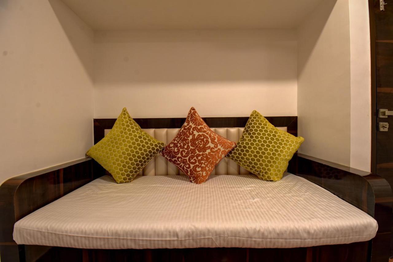 Elite Hotel โลนาวาลา ภายนอก รูปภาพ