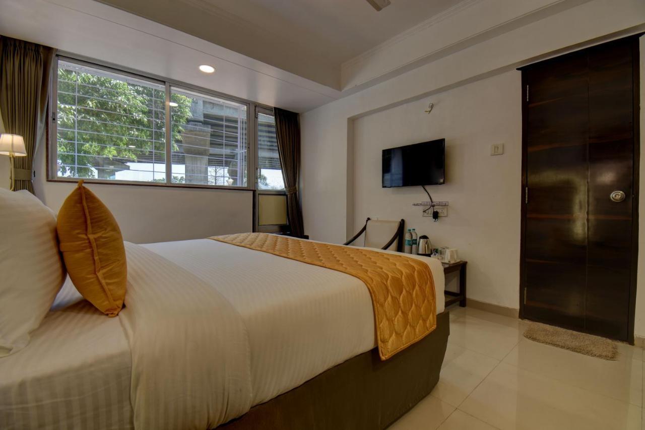 Elite Hotel โลนาวาลา ภายนอก รูปภาพ
